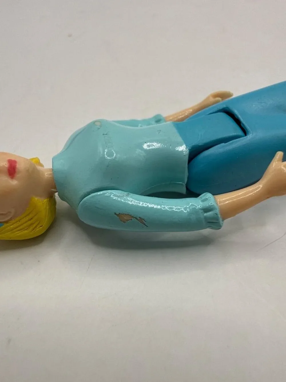 Vtg Fisher Price Sweet Streets Dollhouse Mom Figure Blue Dress Y2K Coquette Toy